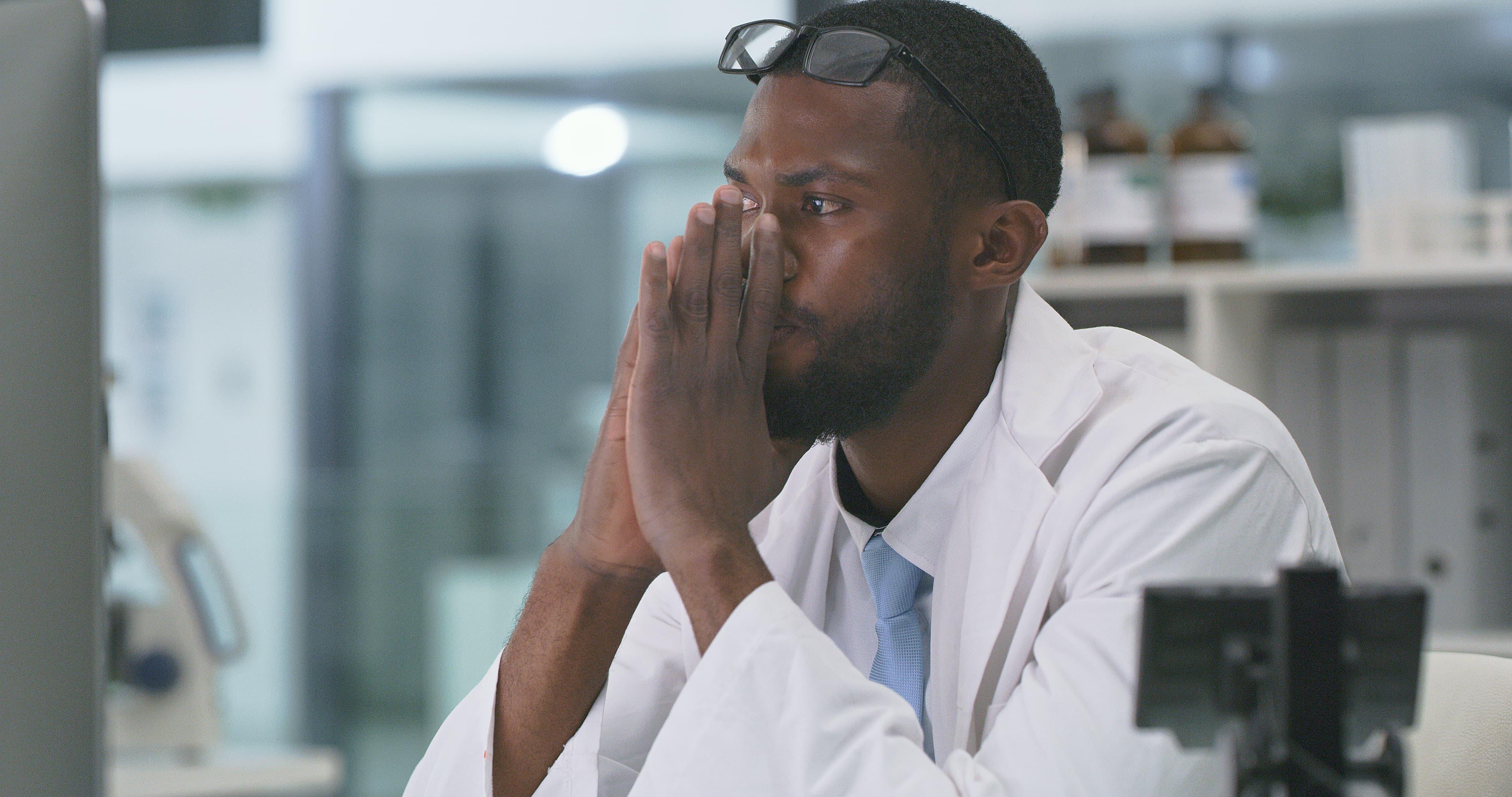 A photo of a researcher.